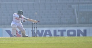প্রথম সেশনেই চার উইকেট হারাল বাংলাদেশ